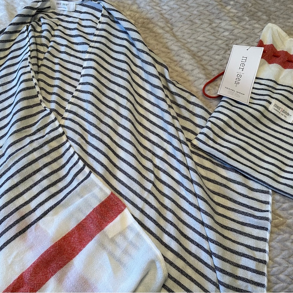 Women’s MerSea summer travel wrap new with tags